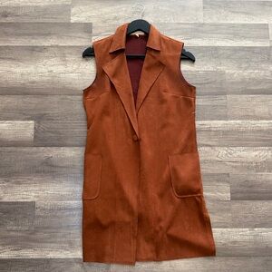 Women's Sleeveless Rust Coat